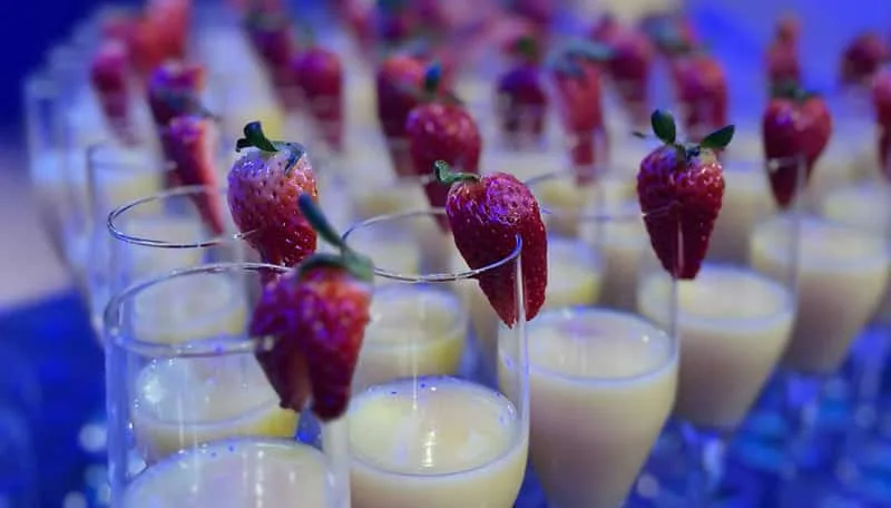 Cocktails with strawberries